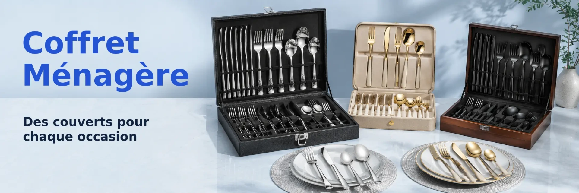 Trois coffrets ménagère de couverts en finitions inox, dorée et noire.