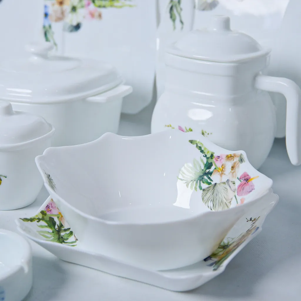 Service A Table en Verre Opale- 72 Pièces- Florence- M1