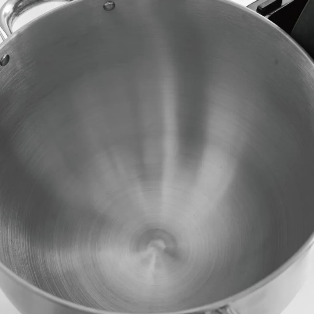 Robot Pétrin Lexical - 10 Litres - 2000W - Argent (8).webp