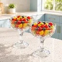 deux-coupes-transparentes-bordure-doree-salade-fruits.webp