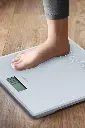Pèse-Personne Digital Techwood Verre 150kg, Démarrage au Toucher & Graduation 100g – TPP-811