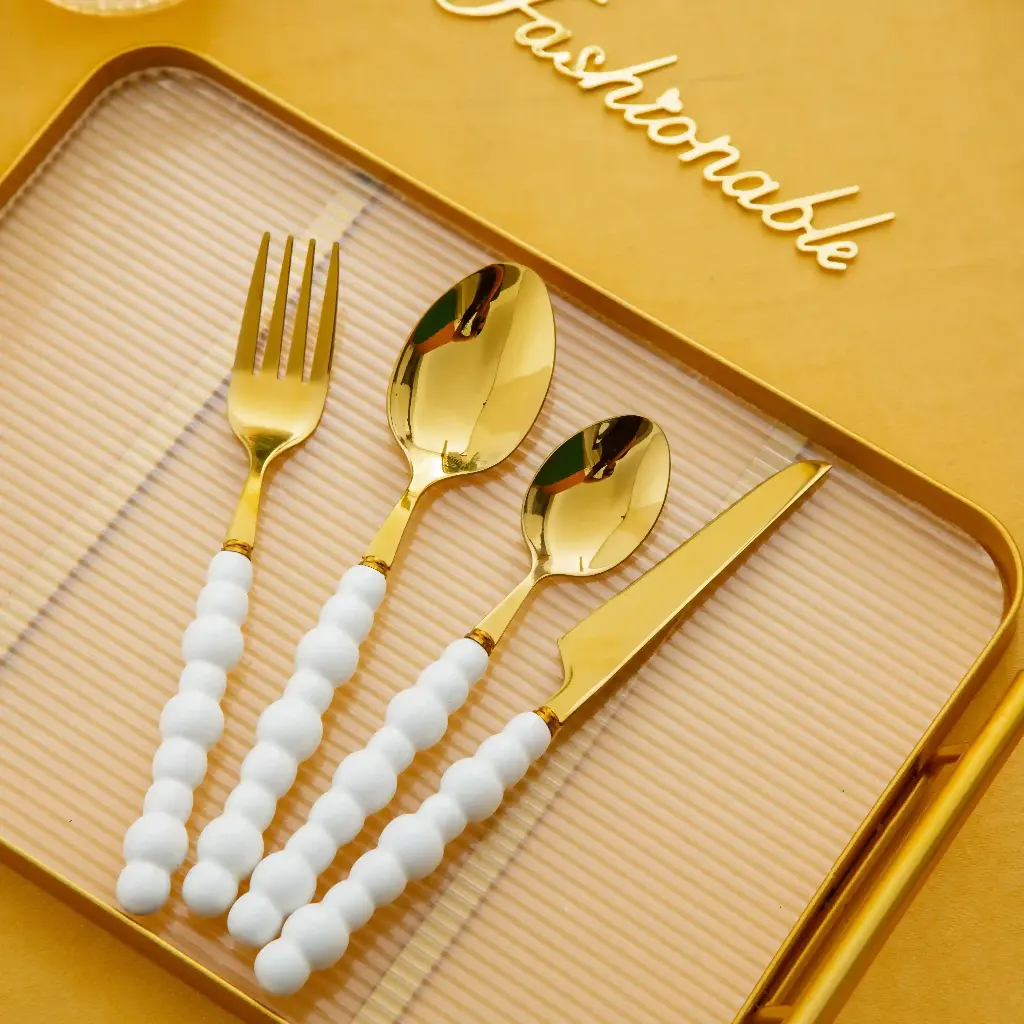 Coffret Ménagère 24 Pièces Manche en Perles Blanc