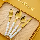 Coffret Ménagère 24 Pièces Manche en Perles Blanc