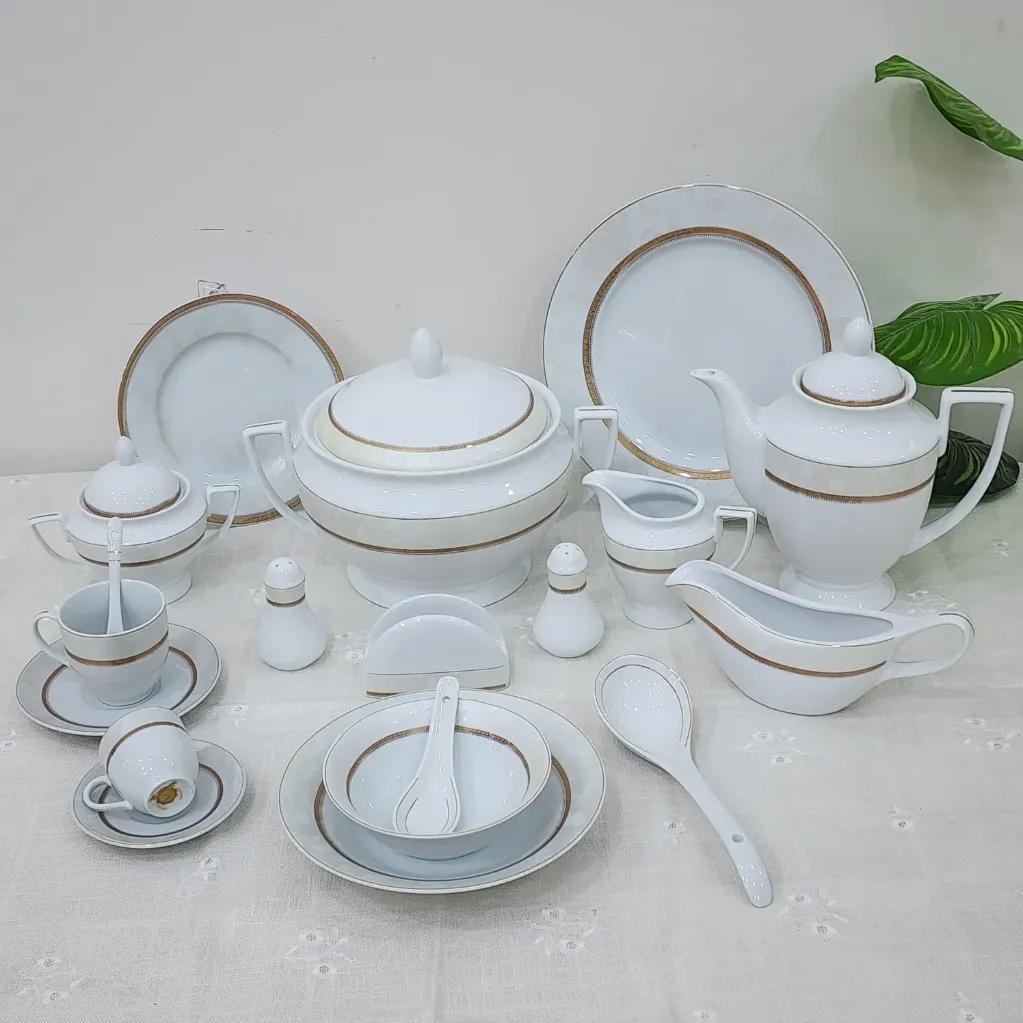 [ENZ-G2331] Service à Table 72 Pièces en Porcelaine ENZO M4
