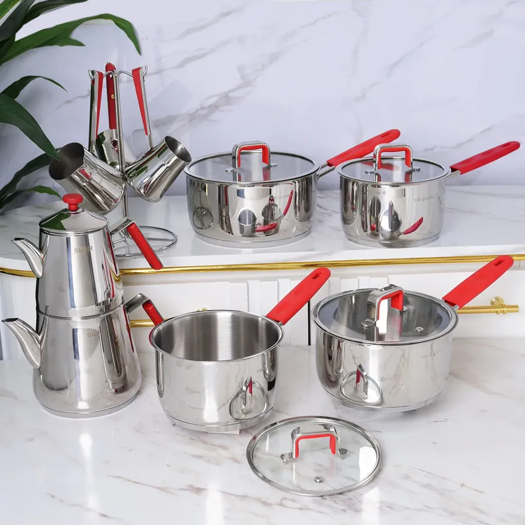 Batterie De Cuisine Sizar 16 Pièces En Inox 18/10 - Rouge